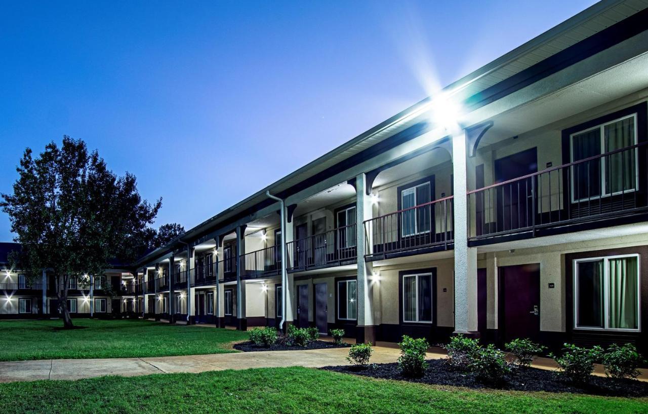Red Roof Inn & Suites Greenwood, Sc Exterior foto