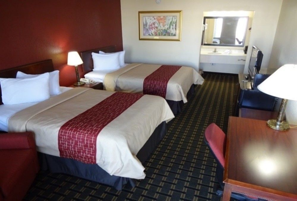 Red Roof Inn & Suites Greenwood, Sc Exterior foto